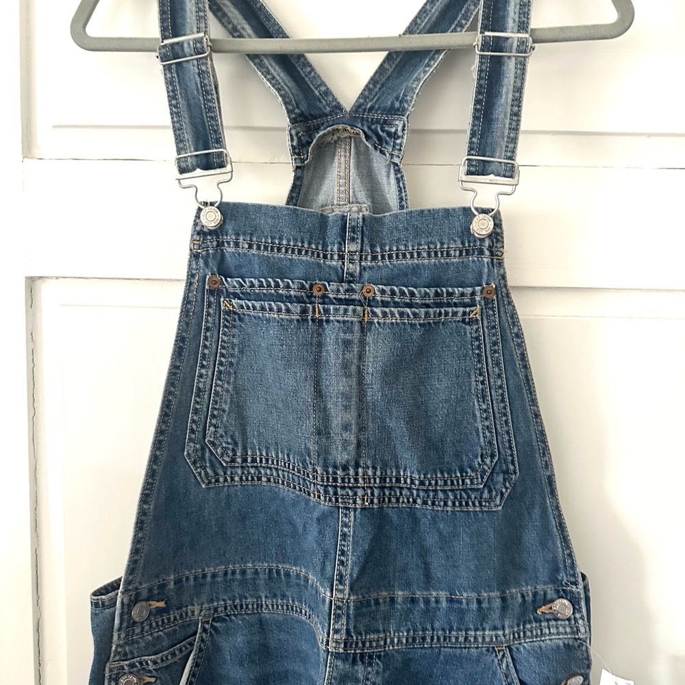 GAP Women's Blue Denim Overalls NWT Never Worn Y2K Cropped Leg